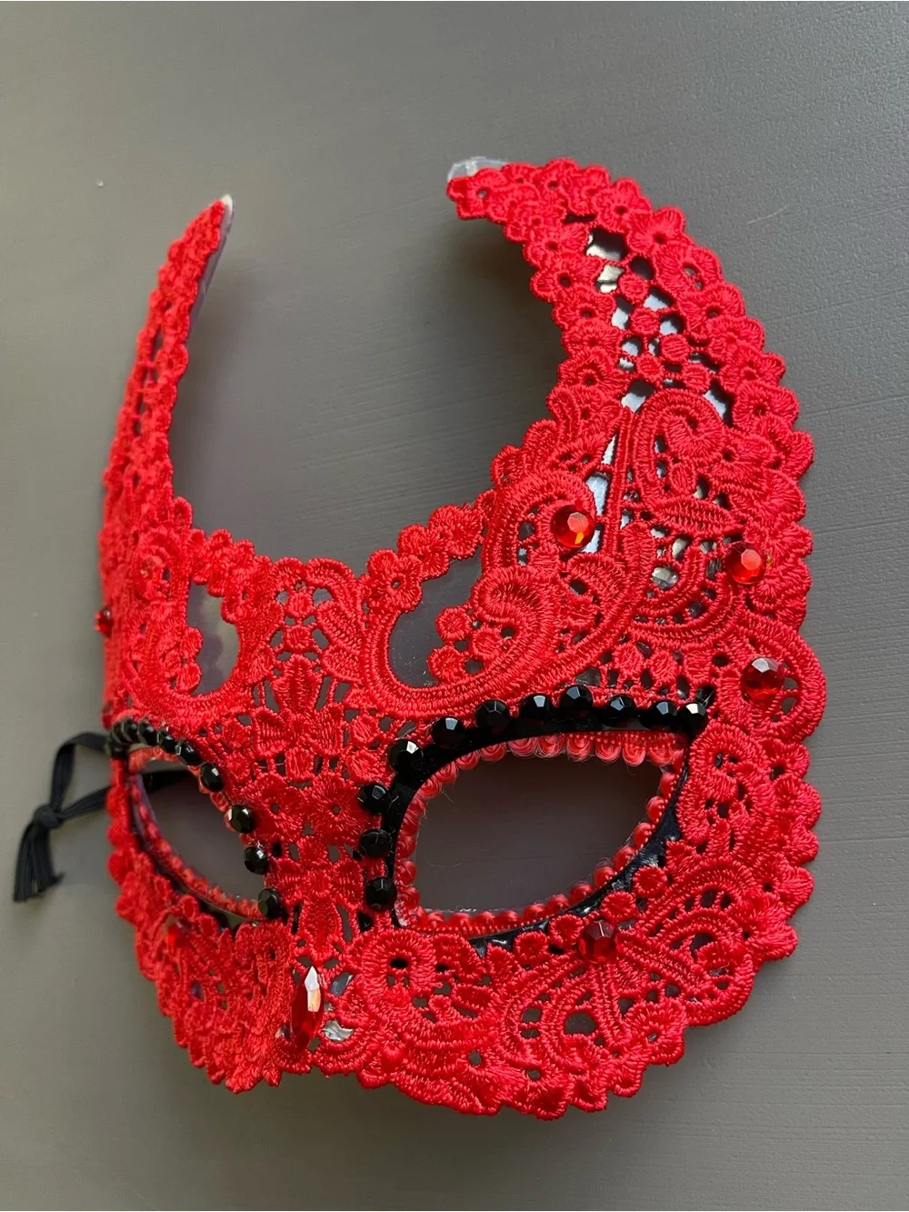 N/A elegant red